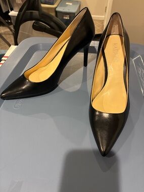 Ralph Lauren women’s sz 10 B pumps